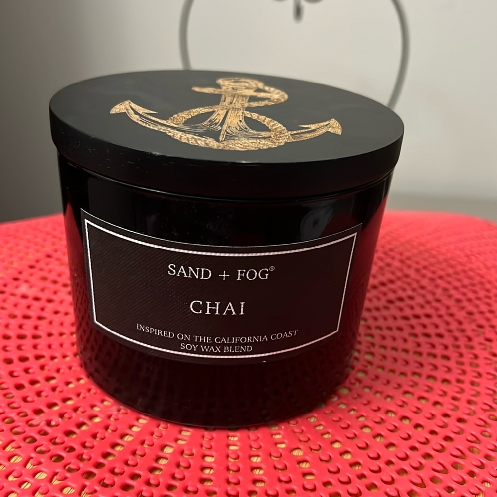 Chai candle from sand and fog
